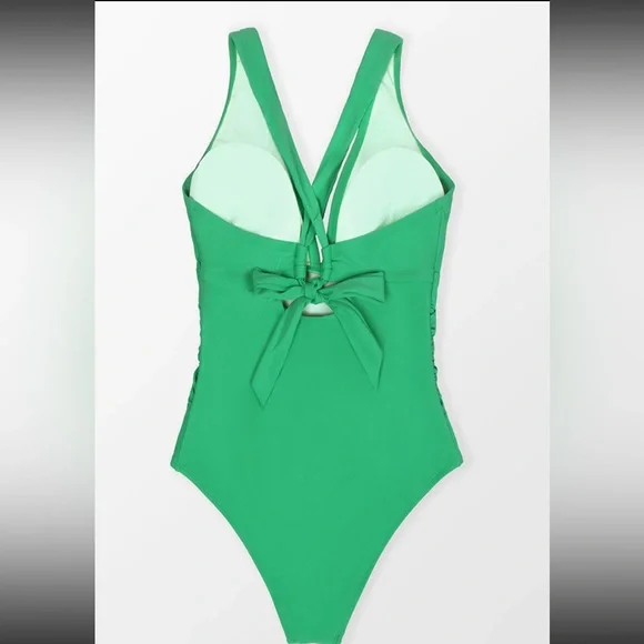 Daiquiri Ice Emerald Tummy Control Plus Size 3X Supportive One-piece Swimsuit